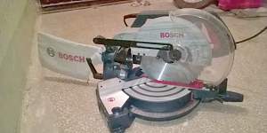 Торцовая (торцовочная) пила Bosch GCM 10J