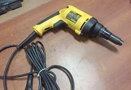 Шуруповерт dewalt DW 269. Новый. Германия