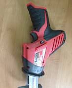 Дрель + сабельная пила milwaukee M12