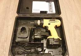 Шуруповерт DeWalt DW927K2