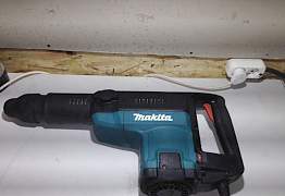 Перфоратор Makita HR 5001C