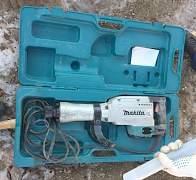 Отбойный молоток Makita HM1304