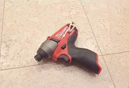 Ударный винтоверт milwaukee m12 2453 (CID)