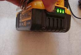 Бесщёточный шуруповерт Dewalt DCD 790,60