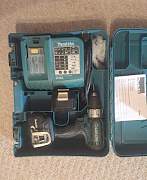 Аккумуляторная дрель-шуруповерт Makita BDF452RFE
