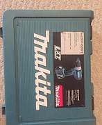 Аккумуляторная дрель-шуруповерт Makita BDF452RFE