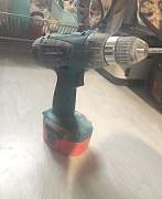 Аккумуляторная дрель-шуруповёрт makita 6347D