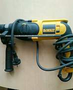 Перфоратор Dewalt D25013