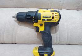 Шуруповерт Dewalt DCD780