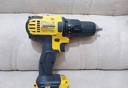 Шуруповерт Dewalt DCD780