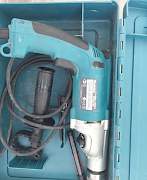Makita HP2070F 