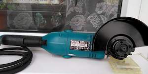 Угловая шлифмашина Makita GA 6021 C