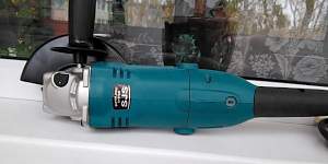 Угловая шлифмашина Makita GA 6021 C