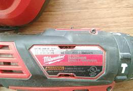 Шуроповерт milwaukee 2408-20 m12