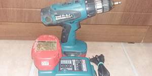 Шуруповёрт Makita 6347D