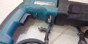 Перфоратор Makita HR2450