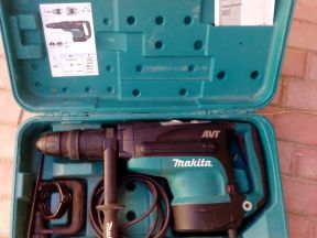 Makita HR 5211 C и два бура DON DreBo