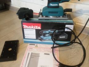 Шлифмашина вибрационная Makita BO3711, BO 3711