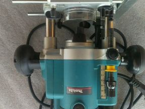 Фрезер Makita RP 0910