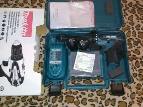 Шуруповёрт Makita 10.8 v