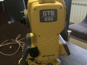 Тахеометр Topcon Gts-233