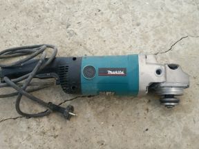 Ушм (болгарка) makita 9069s