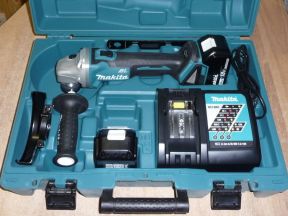 Makita DGA504RME новая