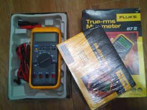 Профессиональный мультиметр Fluke 87 III