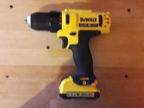 Дрель/шуруповерт Dewalt 10.8V DSD710D2