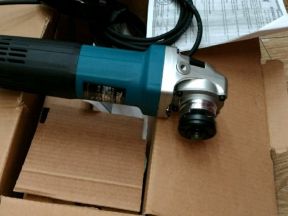 Новая ушм Makita ga5040C