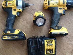 Шуруповерт Dewalt dcd 710 SV + ударный шуруповерт