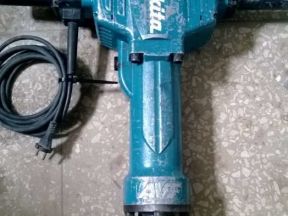 Отбойный молоток makita hm 1801