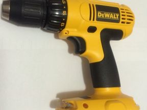 Аккумуляторная дрель шуруповёрт Dewalt DC 970 18V