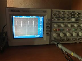 Осциллограф Tektronix TDS2014