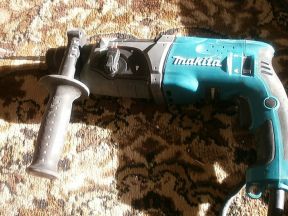 Makita HR2470 б/у