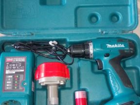 Шуруповерт Makita 6281dwpe