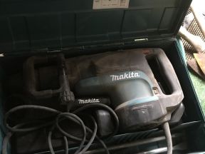 Перфоратор Makita HR 5201C