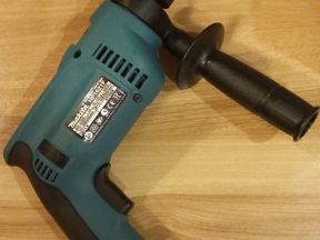 Ударная дрель Makita HP 1621 F