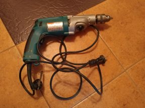 Makita HP2070