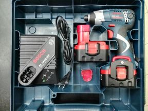 Винтоверт Bosch GDR 14.4V