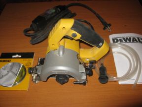  плиткорез электрический DeWalt DWC 410