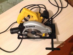  циркулярную пилу dewalt dew 550