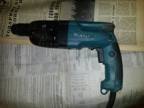 Перфоратор Makita 2450 б/у