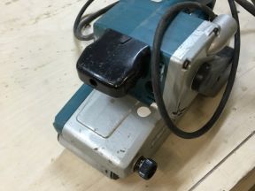 Ленточная шлифмашина по дереву Makita 9404 (100х61