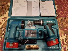 Шуруповерт Makita 8280D