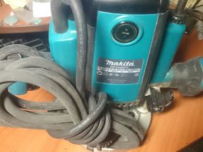 Фрезер makita RP2300FC