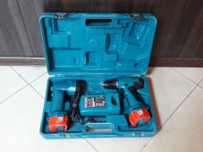 Шуруповерт Makita 6271D