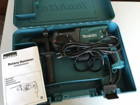 Перфоратор Makita HR 2470 RT. Новый