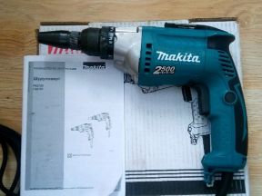 Шуруповерт Makita FS 2700