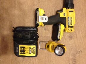 Шуруповерт dewalt DCD 710 DV